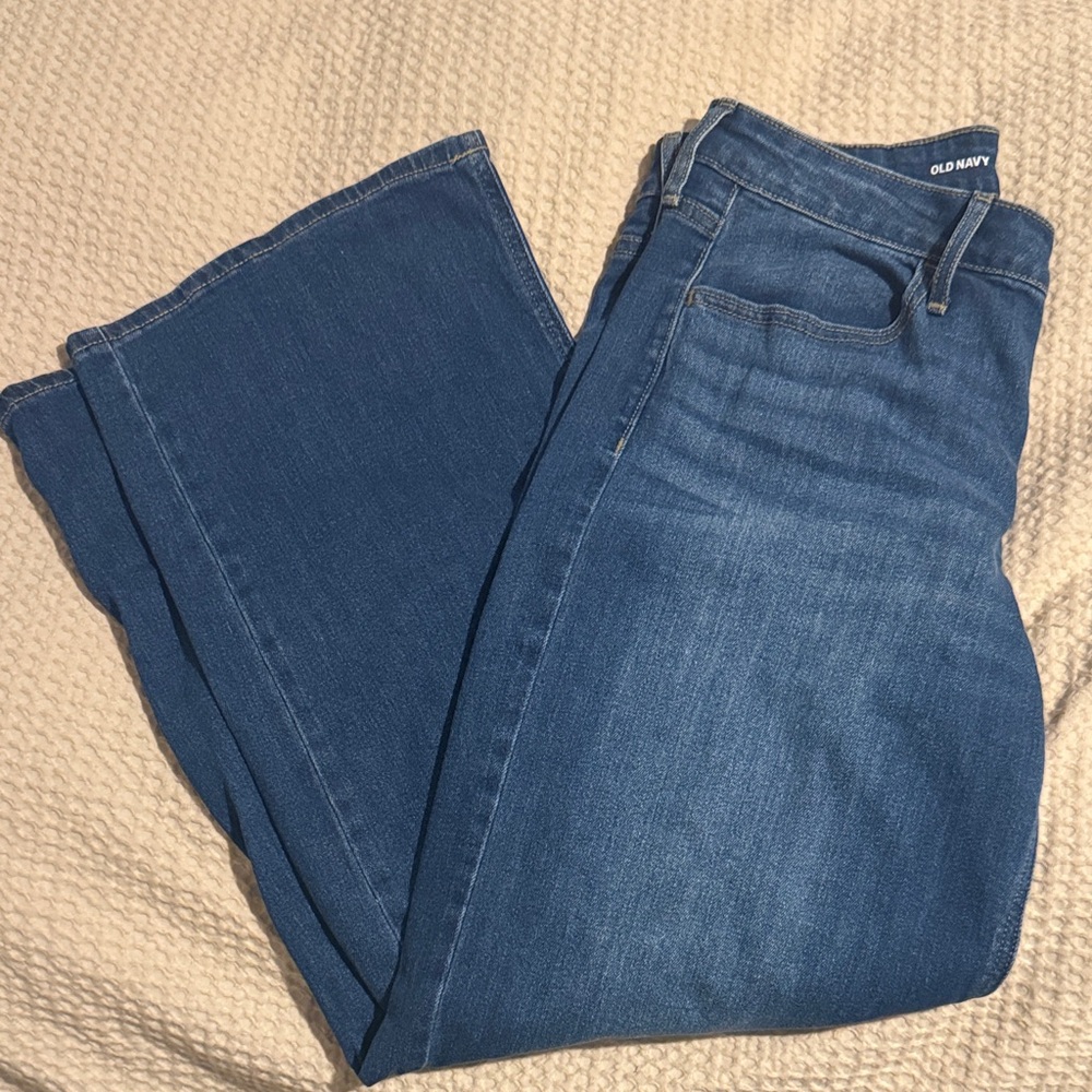 Old Navy Women's Classic Blue Straight Leg Jeans